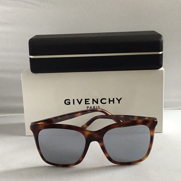 - GIVENCHY SUNGLASSES HAVANA LADIES. - Picture 1 of 9